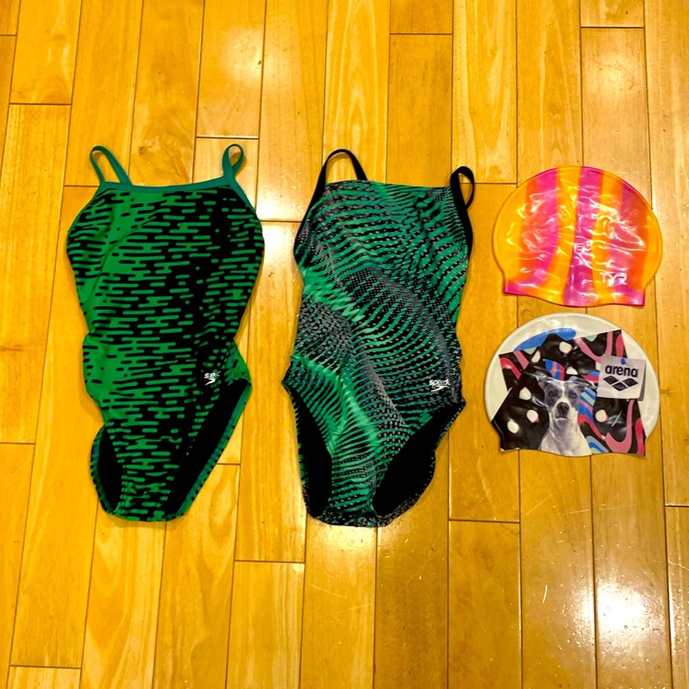 Girls speedo swimming suits with silicon swim caps